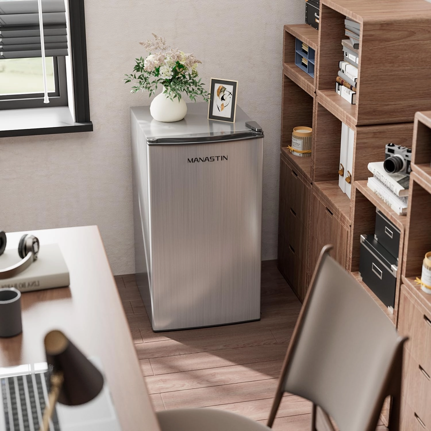 3.2 Cu.Ft Mini Fridge with Freezer, Single Door Mini Fridge, Adjustable Thermostat, Energy Saving Mini Refrigerator for Bedroom, Office, Dorm (Modern Silver, 3.2 Cu.ft)