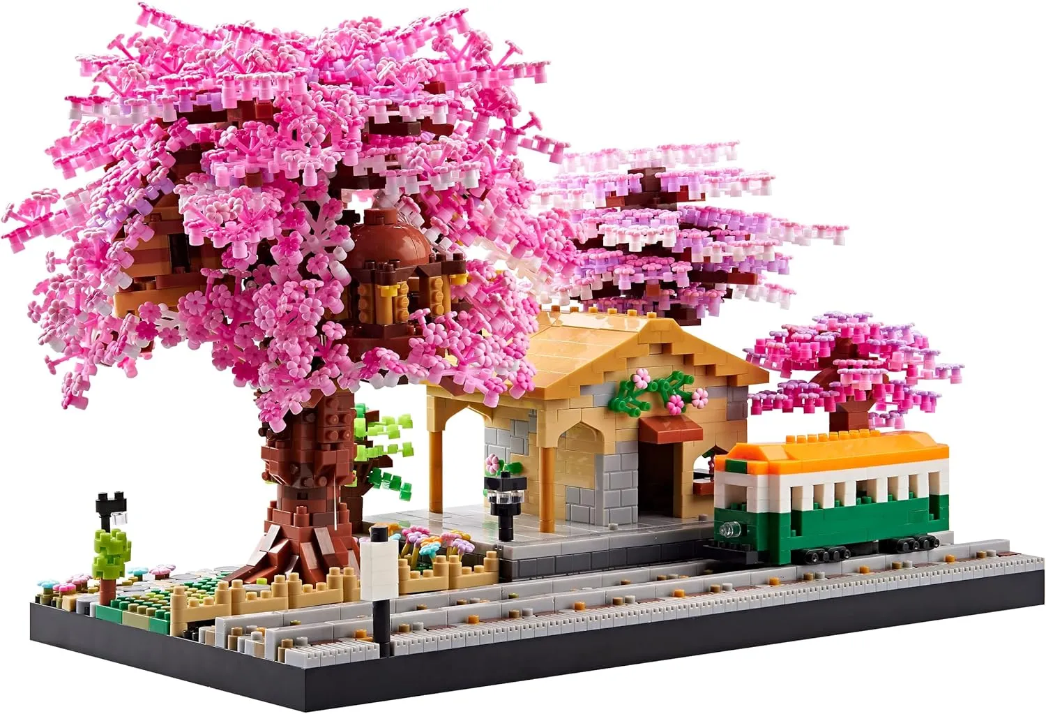 Architecture Japanese Cherry Blossom Tree Flowers Sets for Girls Sakura Tree House Micro Blocks Collectible Building Model Kit (with 2 figures) Mini Bricks Toys Gifts