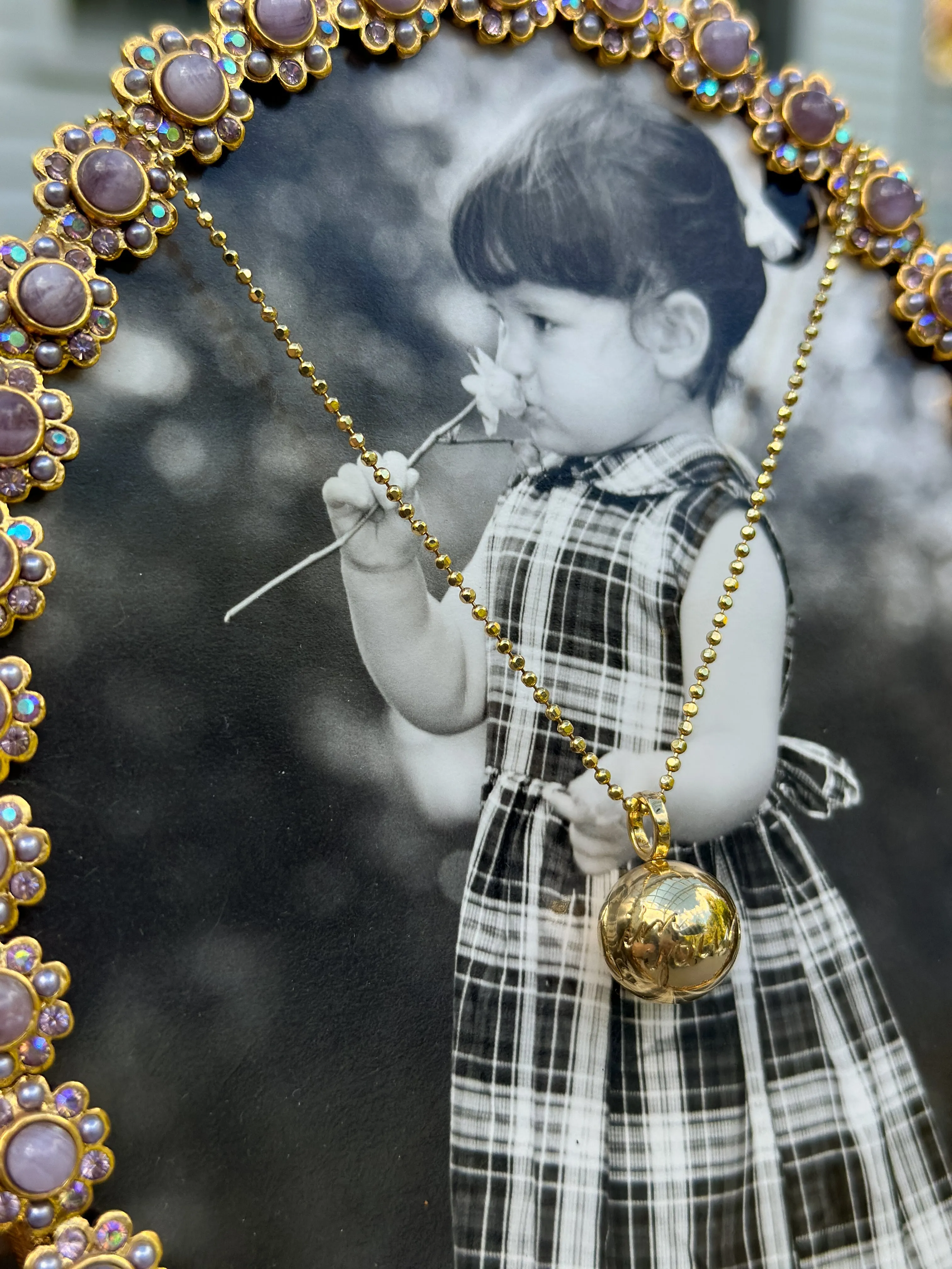 Classic 'Halo' Ball Locket