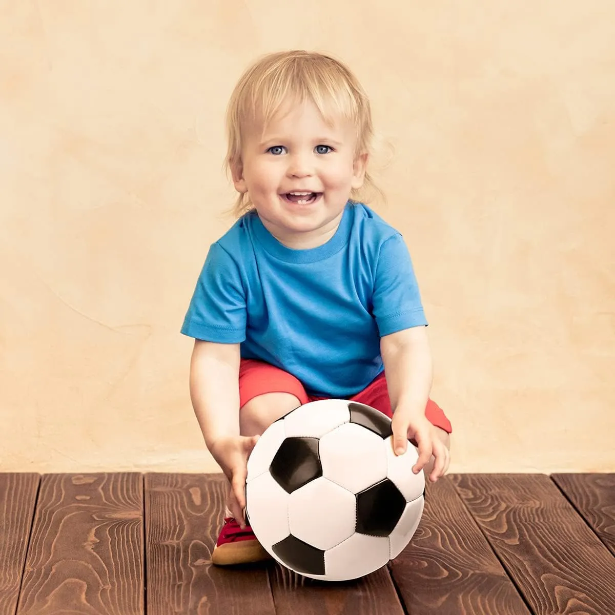 INPODAK Toddler Soccer Ball Size 3 Black and White Classic Balls for Kids 2-8 with Pump, Mesh Bag and Gift Box for Birthdays, Christmas, and Parties