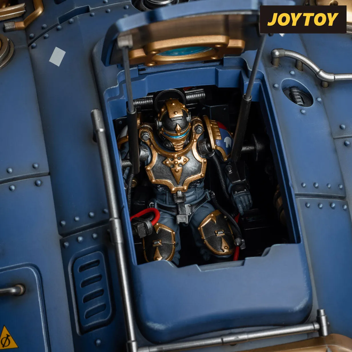 JoyToy Warhammer: 40,000 Action Figure - Imperial Knights, House Terryn, Knight Paladin (1/18 Scale) Preorder