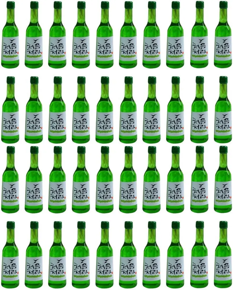 LUOZZY 40 Pcs Korean Soju Miniature Dollhouse Accessories - Mini Beer and Wine Bottles, Tiny Resin Drinks, Fake Bottle Models