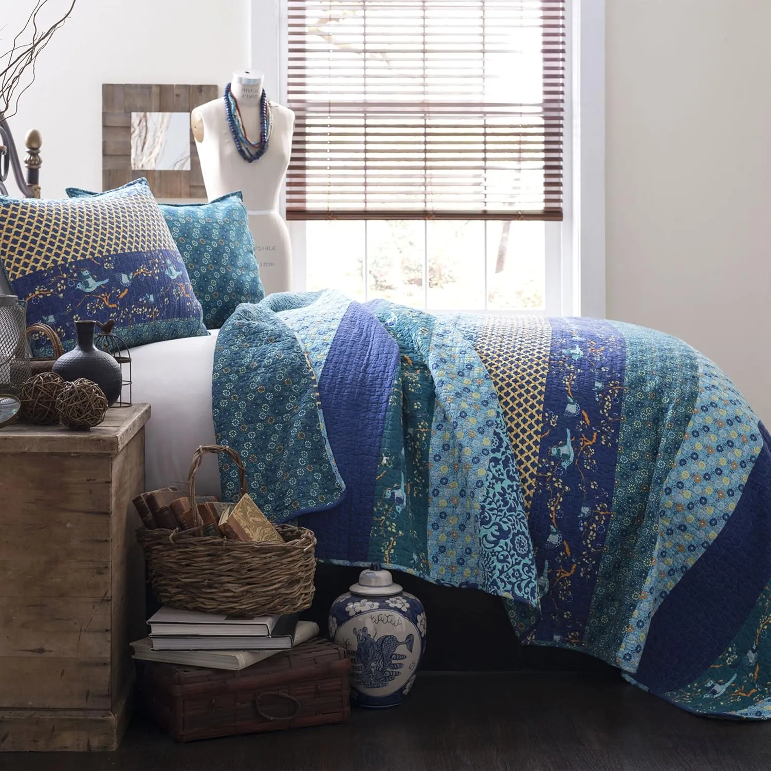 Lush Decor Royal Empire Reversible Cotton Quilt Set - 3 Piece Striped Bedding Set - Bold & Colorful Bohemian Patterns - Soft Cotton Feel - Full/ Queen, Peacock