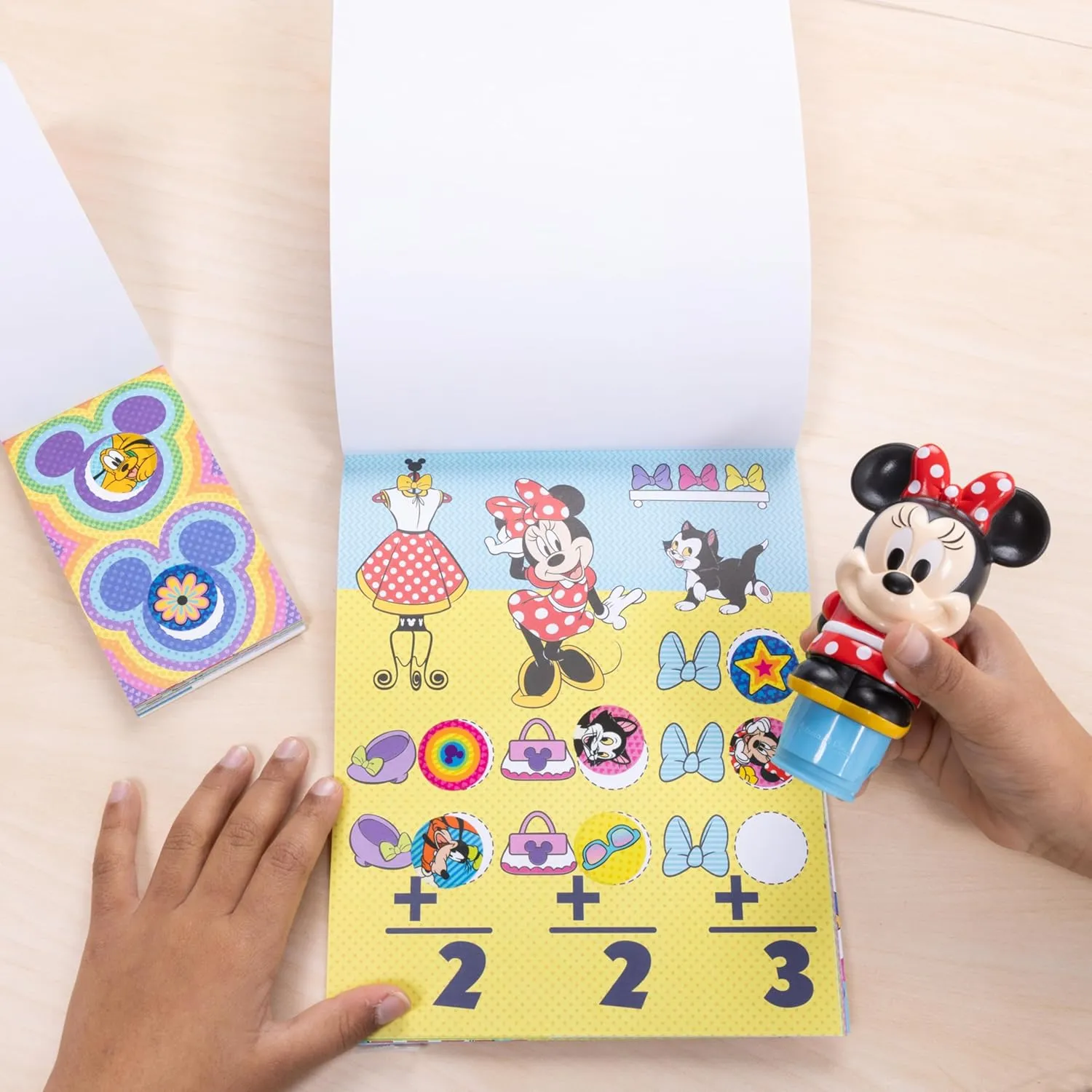 Melissa & Doug Sticker Wow!™ Disney Minnie Mouse Bundle: 24-Page Activity Pad, Stamper, 500 Stickers, Mini Pad, Arts and Crafts Fidget Toy Collectible Character