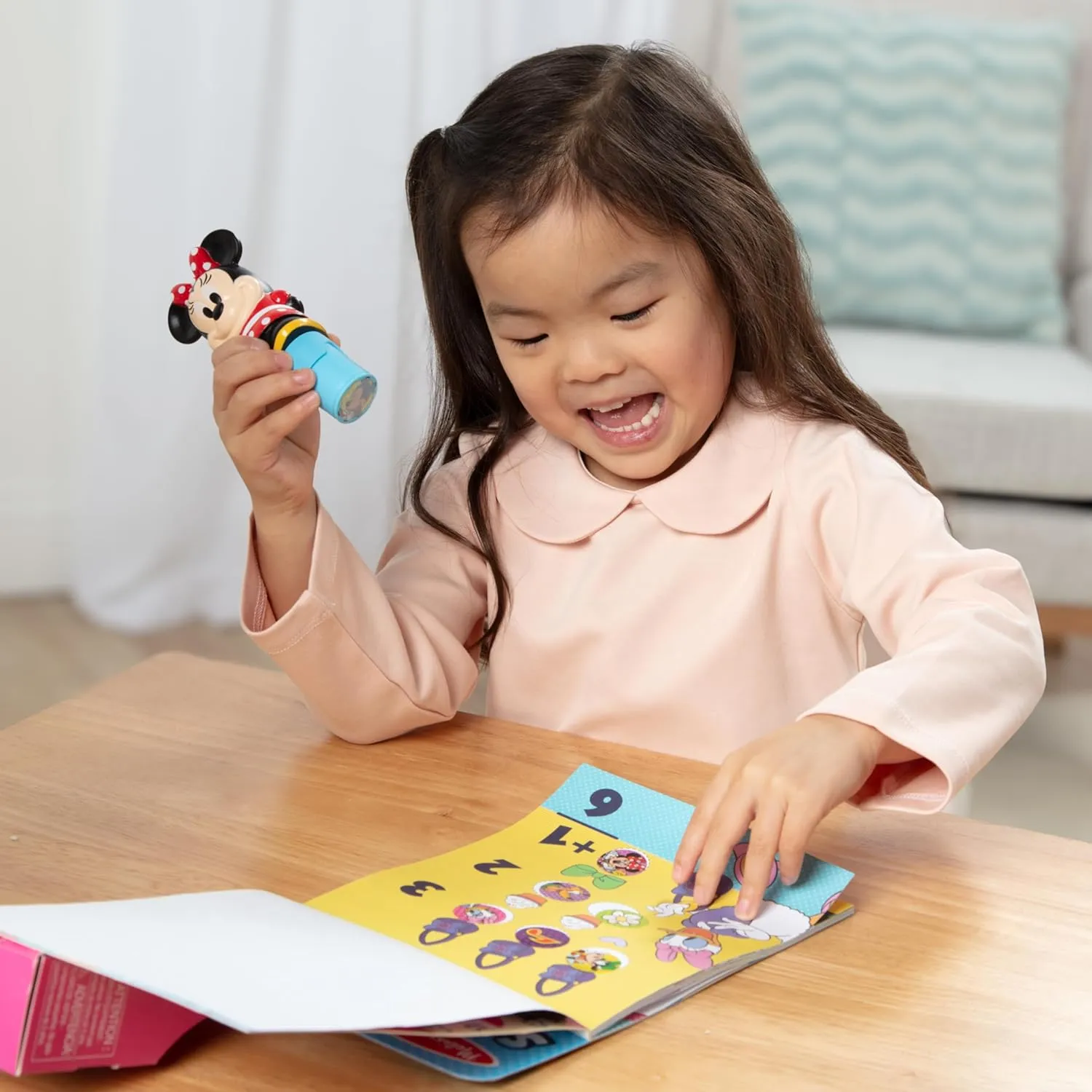 Melissa & Doug Sticker Wow!™ Disney Minnie Mouse Bundle: 24-Page Activity Pad, Stamper, 500 Stickers, Mini Pad, Arts and Crafts Fidget Toy Collectible Character
