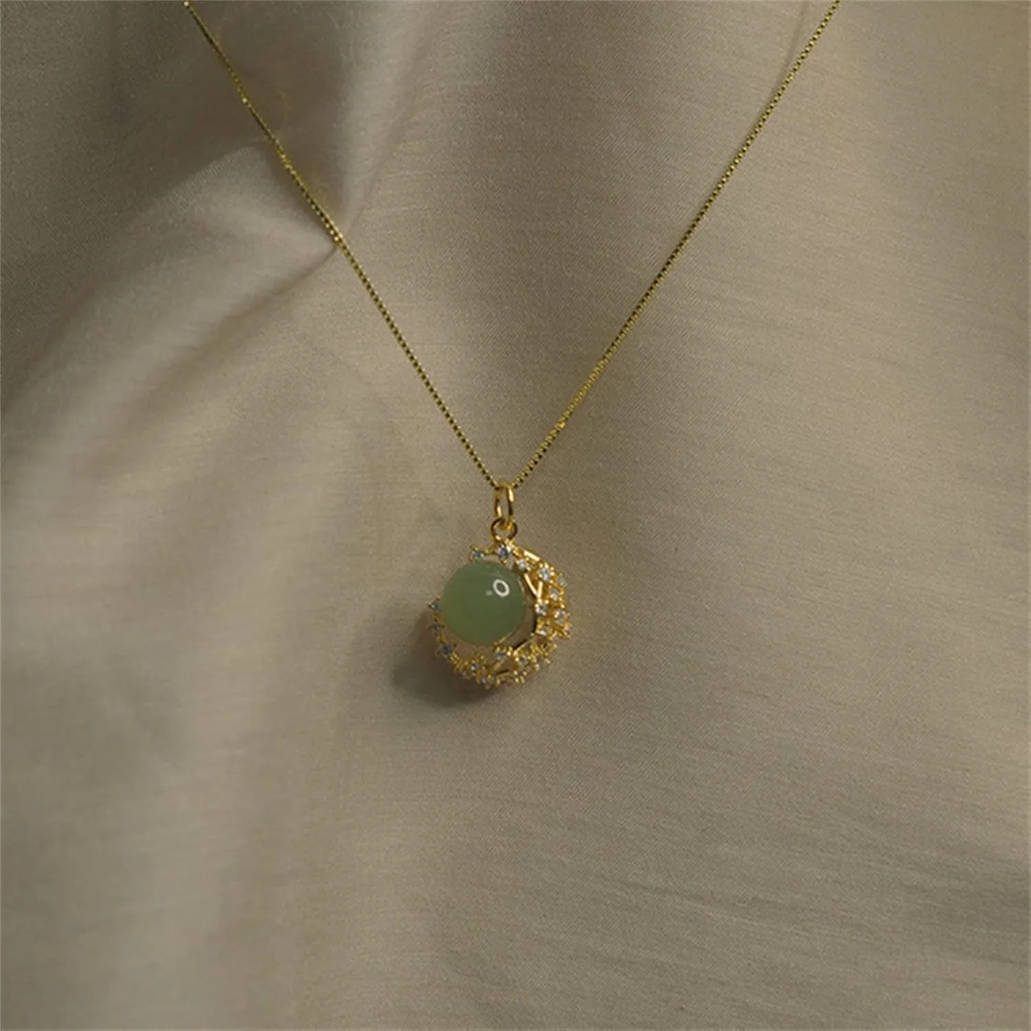 Natural Hetian Jade & Zircon Necklaces for Women, Dainty Green Jade Pendant for Women, Lucky Green Jade Elegant Jewelry Gift for Women Lover Her (925 Sterling Silver with Gold Plated)