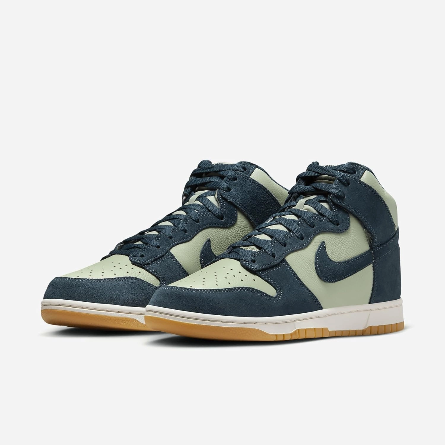Nike Dunk High Retro SE Men's Shoes (FZ4739-300, Jade Horizon/Phantom/Gum Yellow/Armory Navy)