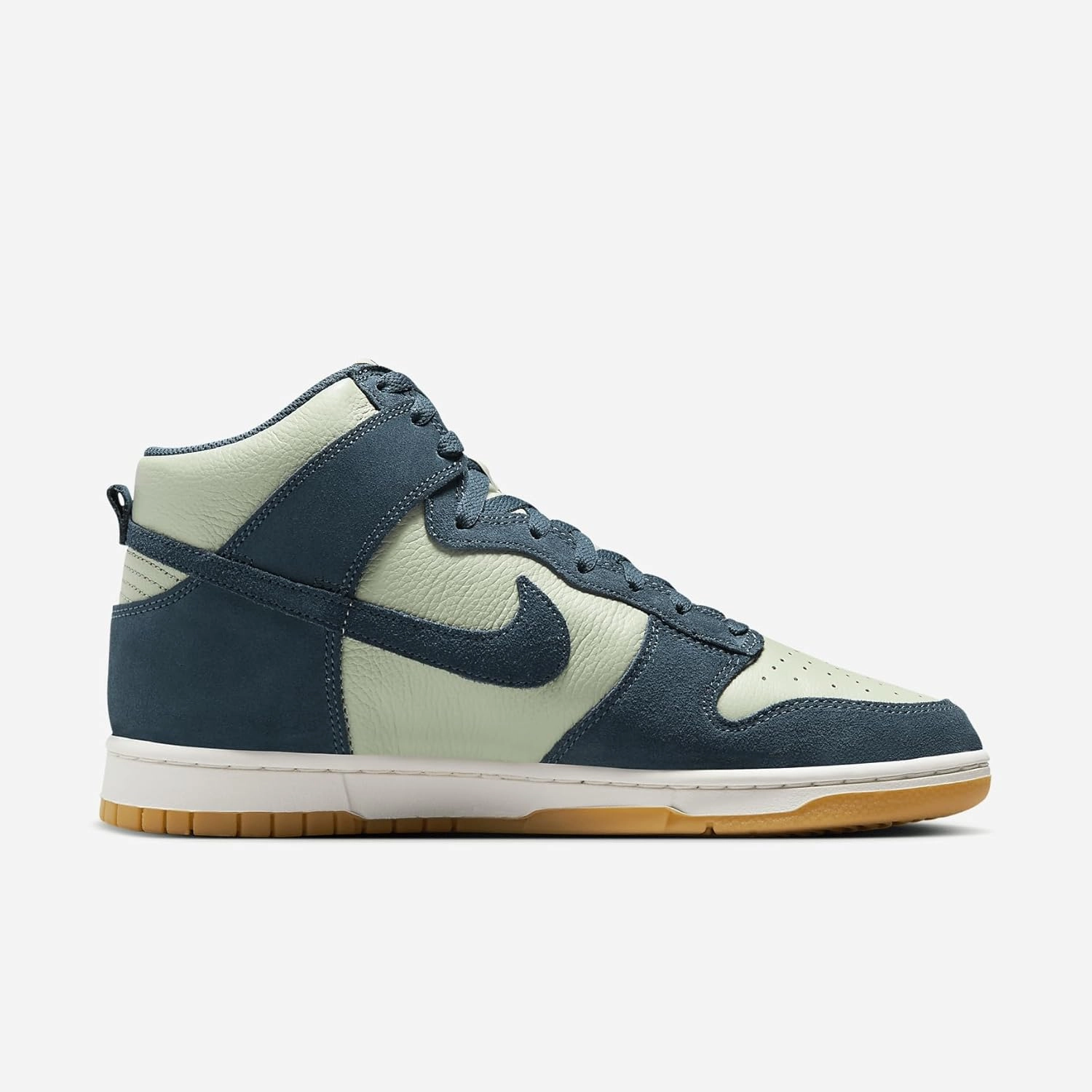 Nike Dunk High Retro SE Men's Shoes (FZ4739-300, Jade Horizon/Phantom/Gum Yellow/Armory Navy)