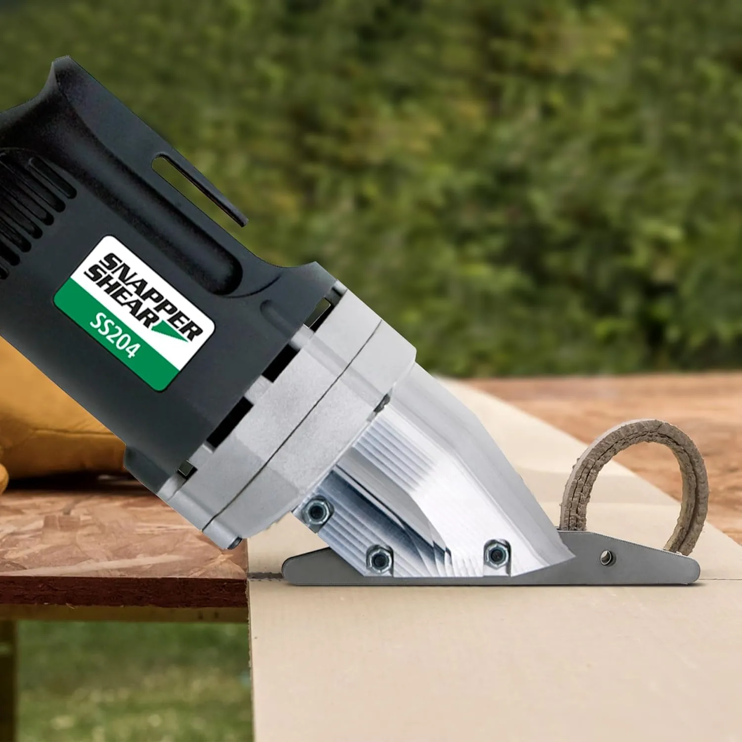 PacTool SS204 Snapper Shear - Power Cutter for Fiber Cement Siding - Professional Power Tools