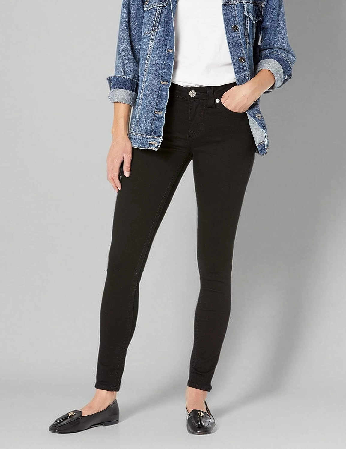 True Religion Women's Jennie Mid Rise Curvy Fit Skinny Ankle Jean
