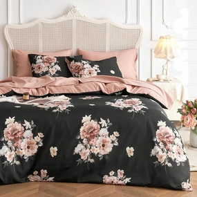 Wake In Cloud - Shabby Chic Comforter Set, Floral Farmhouse Cottagecore Vintage Colorful Pastel Spring Flowers, Soft Lightweight Bedding for Women Girls, 3 Pieces, Black Pink, King Size