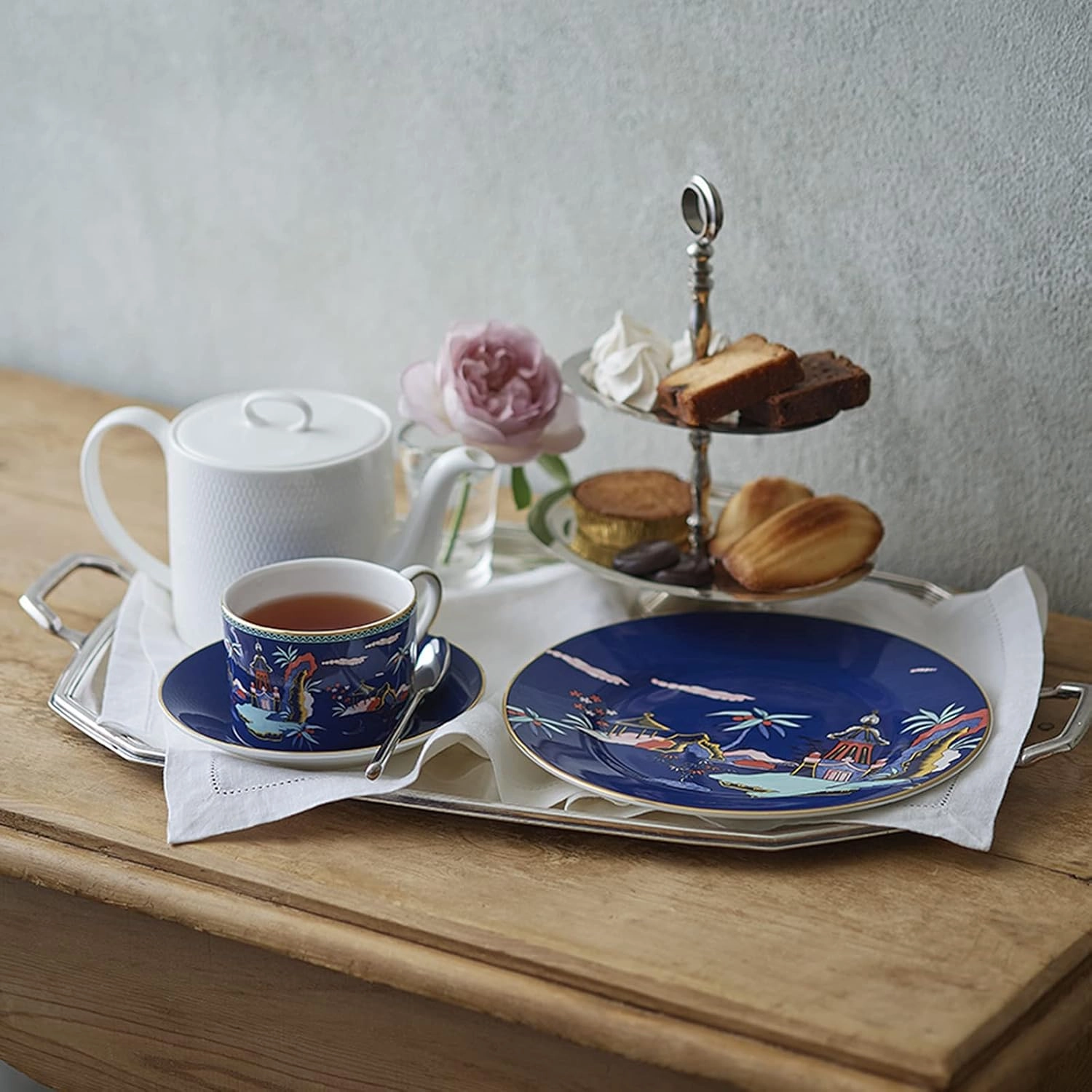 Wedgwood Wonderlust Blue Pagoda Teacup & Saucer Set